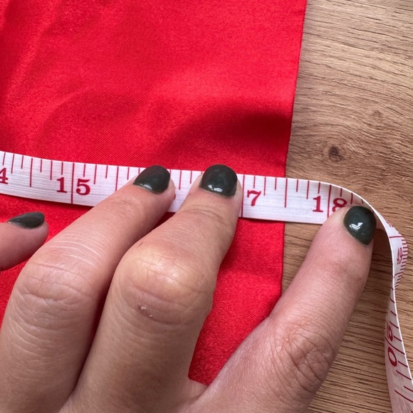 9 Pcs Satin Cloths 17.5” x8” NWT - Picture 8 of 10